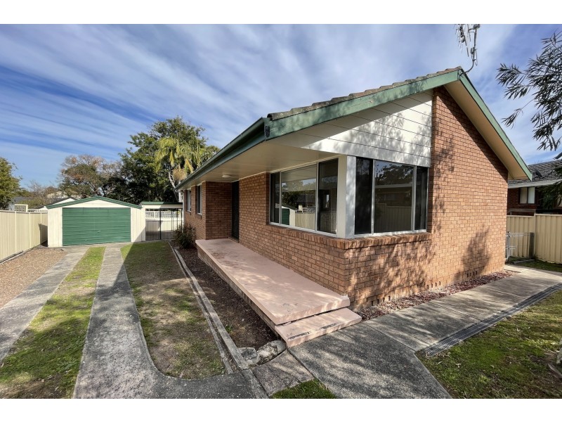 2 Kathryn Close, Kanwal NSW 2259
