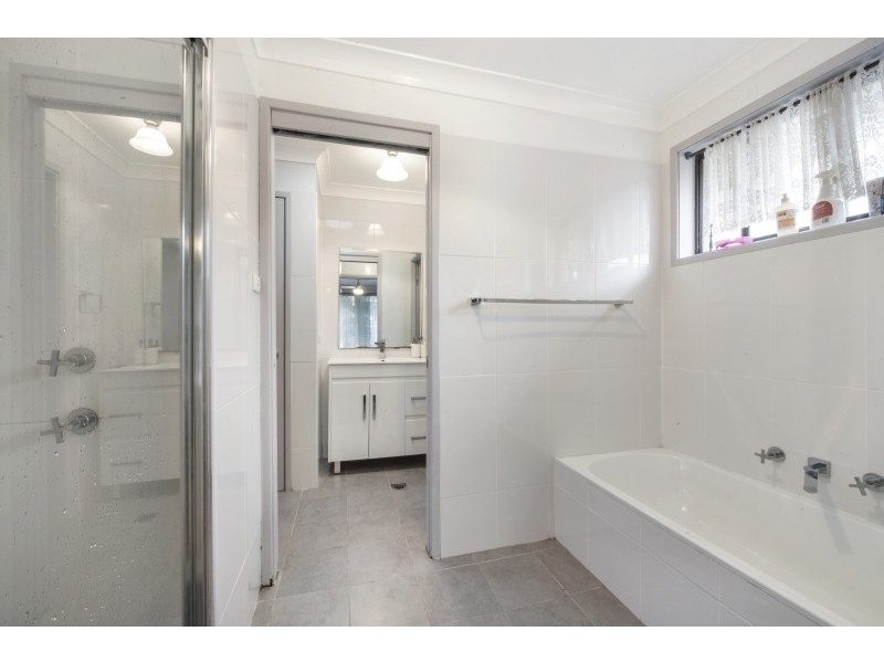 49 Delia Avenue, Budgewoi NSW 2262