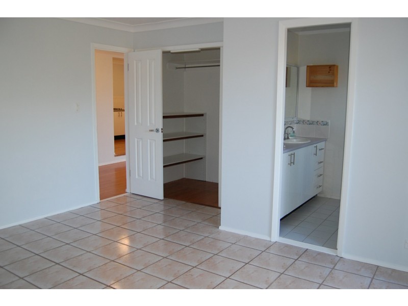 21 Donald Avenue, Kanwal NSW 2259
