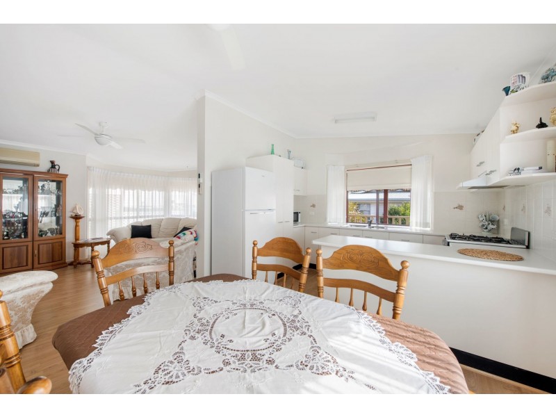 23/2 Mulloway Road, Chain Valley Bay NSW 2259