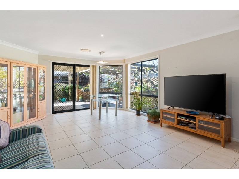 5 Woodcutters Road, Woongarrah NSW 2259