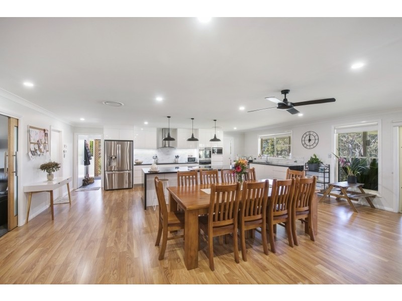 16 Manhire Road, Wyee NSW 2259