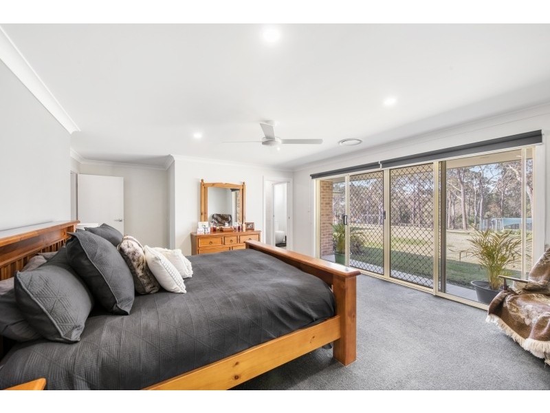 16 Manhire Road, Wyee NSW 2259