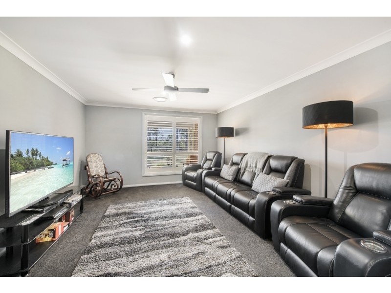 16 Manhire Road, Wyee NSW 2259