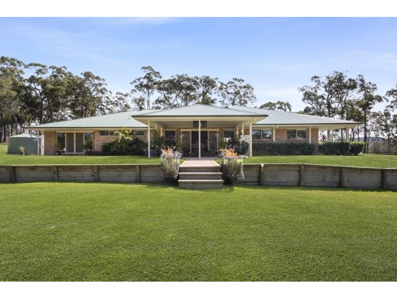 16 Manhire Road, Wyee NSW 2259