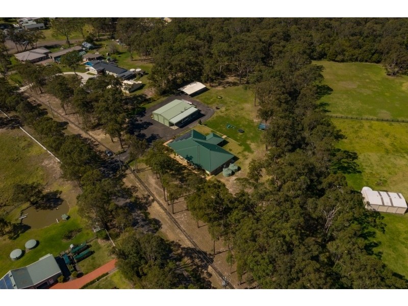 16 Manhire Road, Wyee NSW 2259