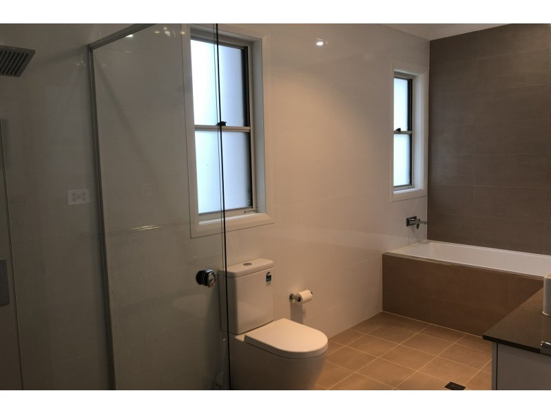 186 Buff Point Avenue, Buff Point NSW 2262