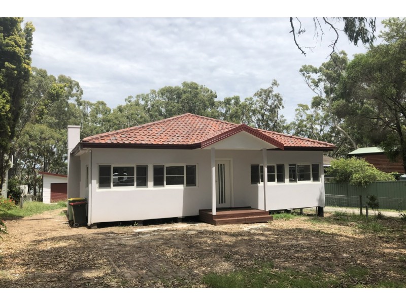 186 Buff Point Avenue, Buff Point NSW 2262