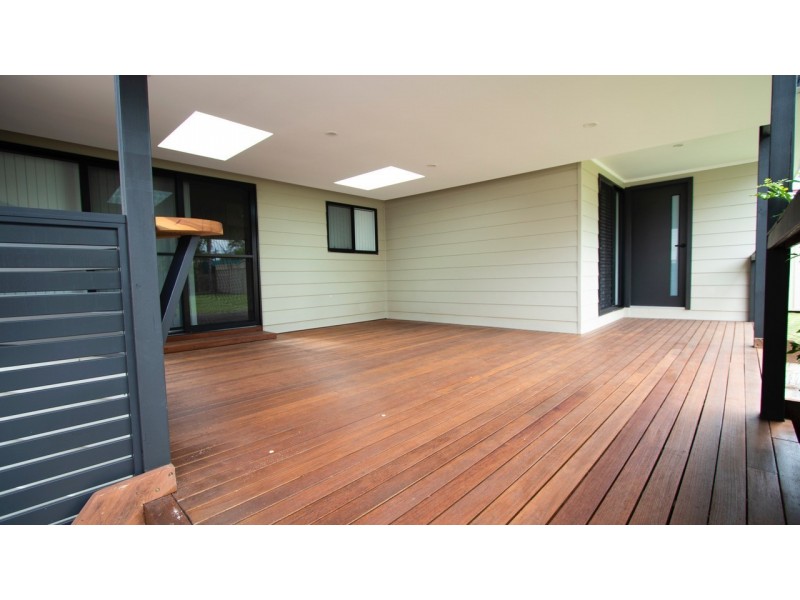 9 Danbury Avenue, Gorokan NSW 2263