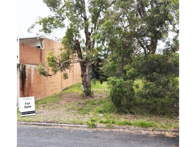 27 Lloyd Avenue, Chain Valley Bay NSW 2259
