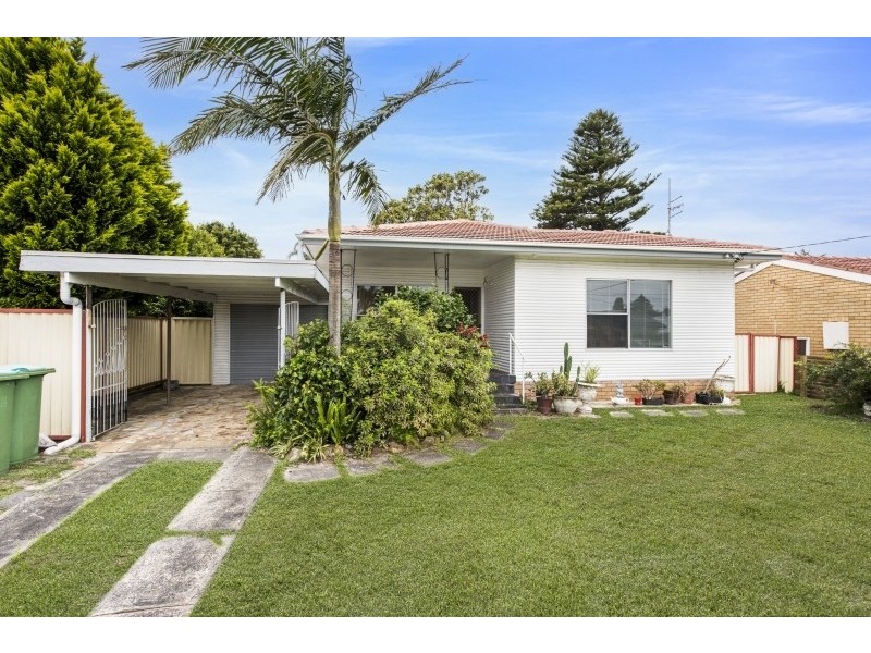 17 Crown Street, Toukley NSW 2263