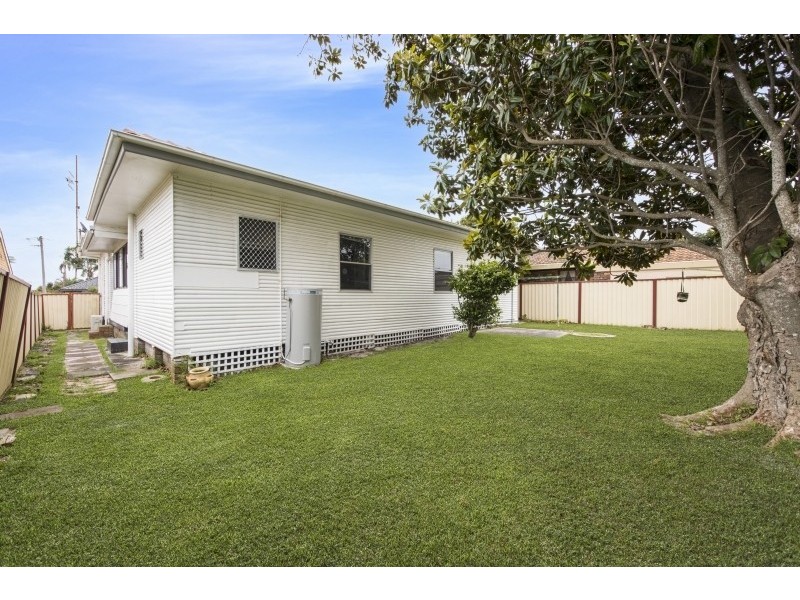 17 Crown Street, Toukley NSW 2263