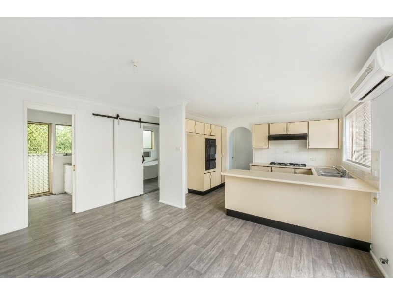 2 St Lawrence Avenue, Blue Haven NSW 2262