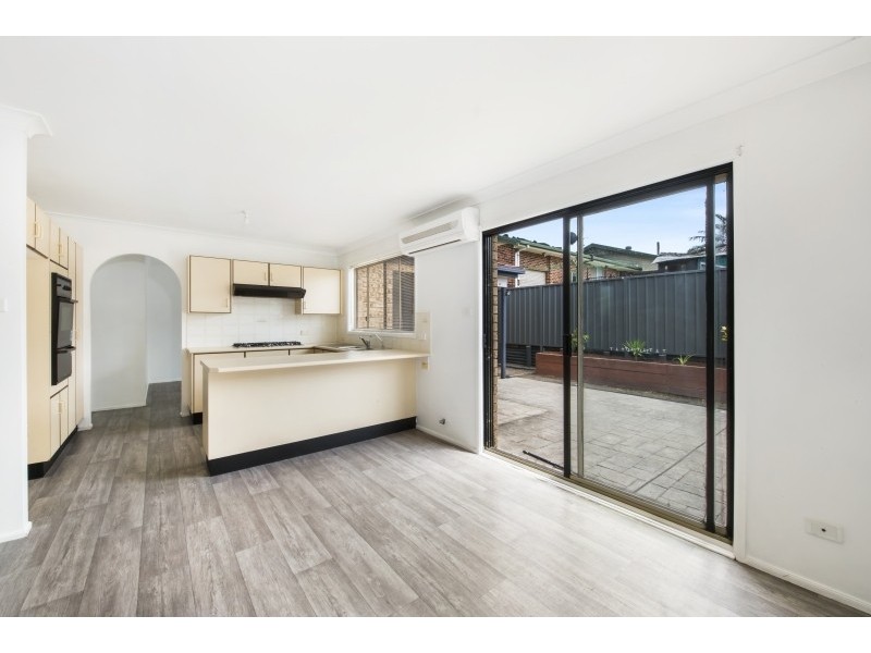 2 St Lawrence Avenue, Blue Haven NSW 2262