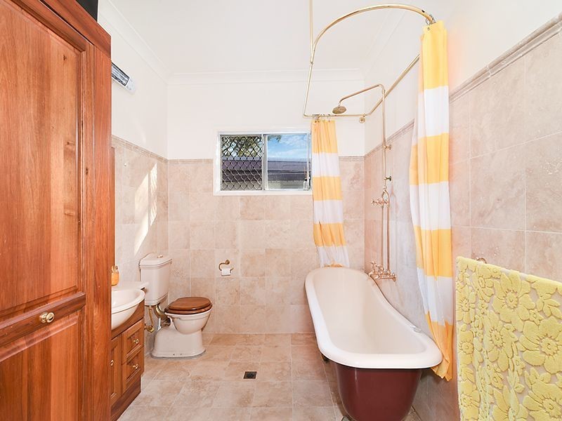 121 Sunrise Avenue, Budgewoi NSW 2262