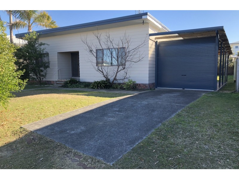 9 Mathews Street, Norah Head NSW 2263