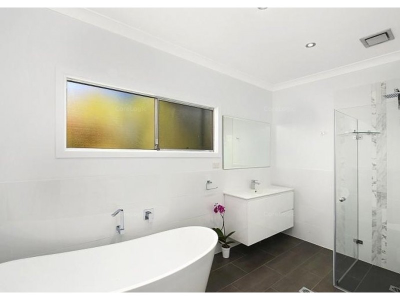 9 Yackerboom Avenue, Buff Point NSW 2262