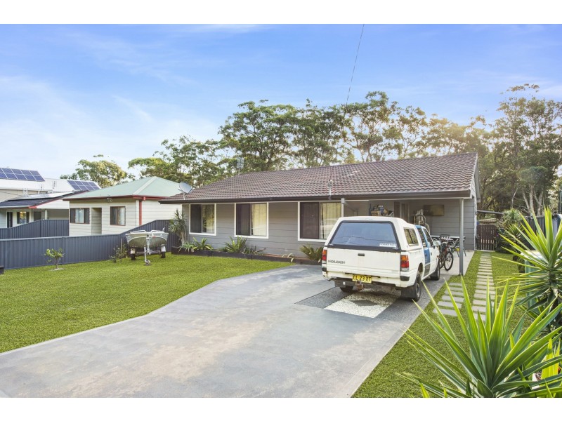 32 Evans Road, Canton Beach NSW 2263