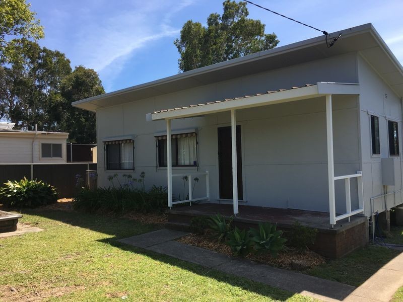 27 Georgina Avenue, Gorokan NSW 2263