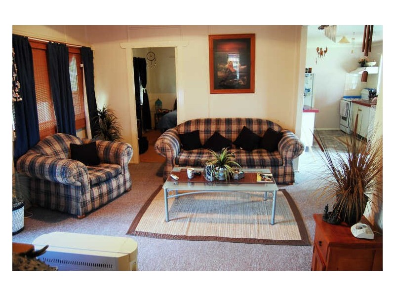 27 Georgina Avenue, Gorokan NSW 2263