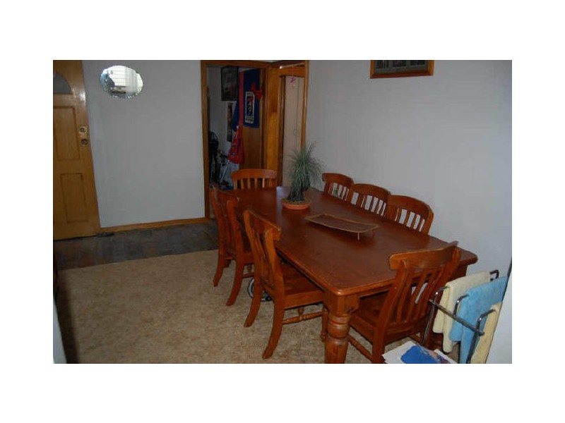 28 Tenth Avenue, Budgewoi NSW 2262