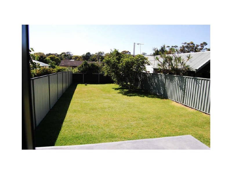 Mannering Park NSW 2259