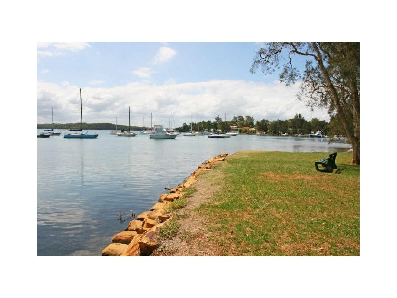 Summerland Point NSW 2259