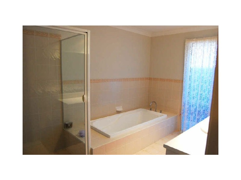 Woongarrah NSW 2259