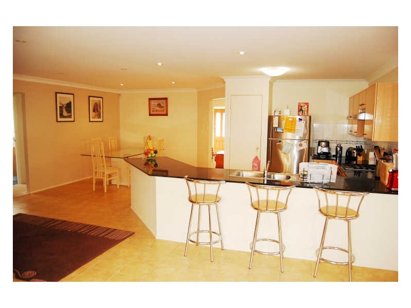 8 Ivory Crescent, Woongarrah NSW 2259