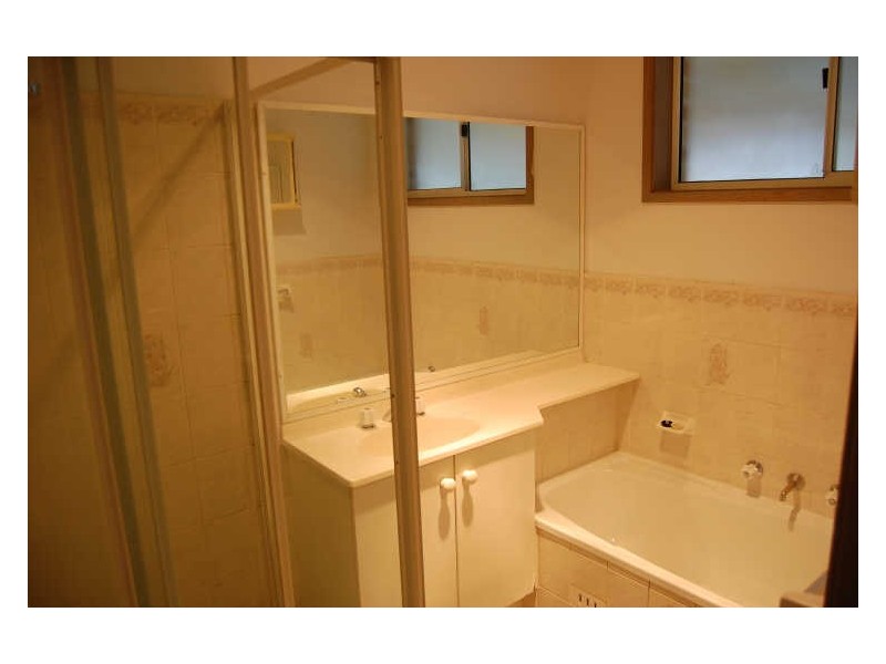 8 Parton Close, Buff Point NSW 2262