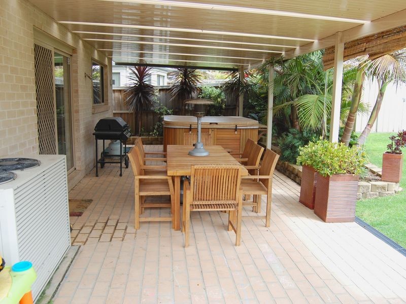 Woongarrah NSW 2259