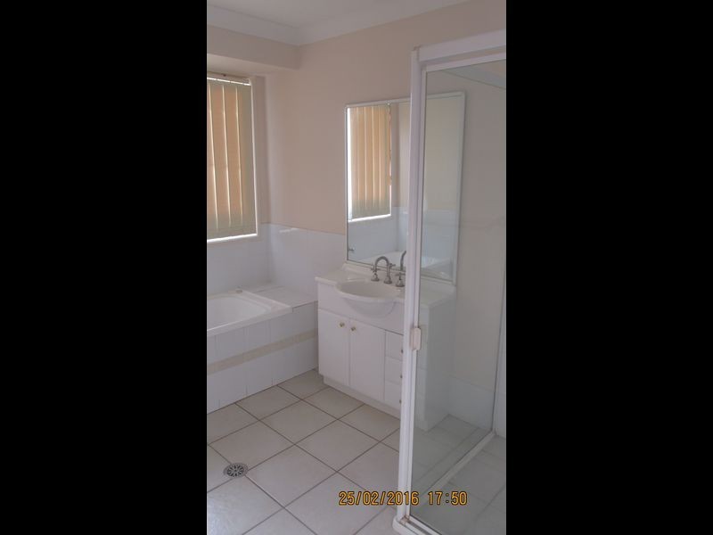 34 Peppercorn Avenue, Woongarrah NSW 2259