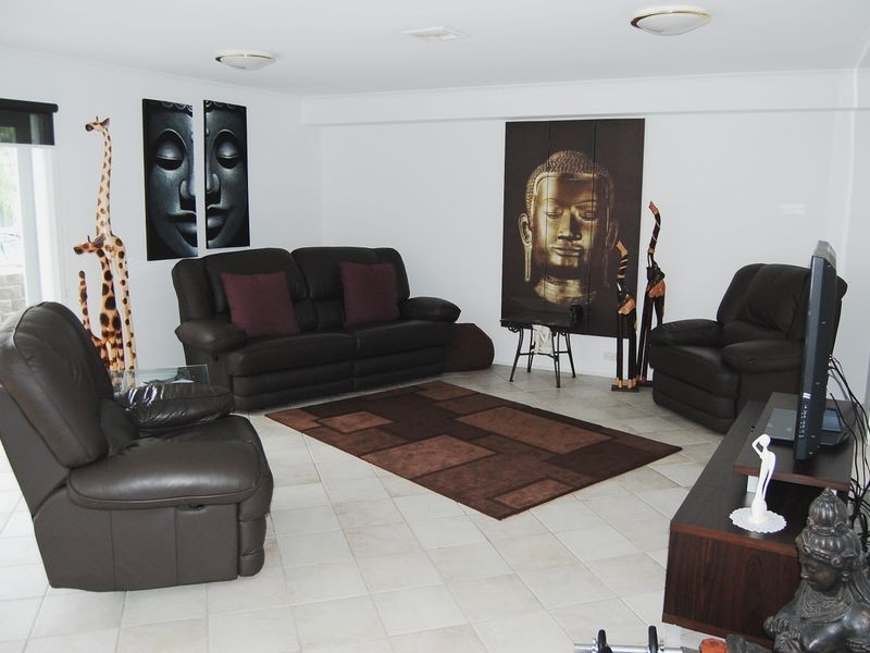 11 Chester Close, Kanwal NSW 2259