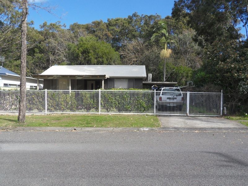 18 Howelston Road, Gorokan NSW 2263
