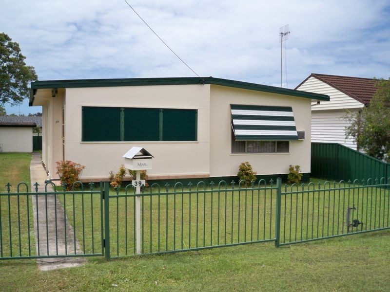 39 Glenavon Street, Toukley NSW 2263