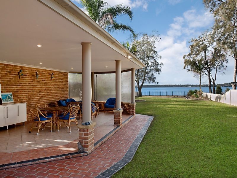 Charmhaven NSW 2263