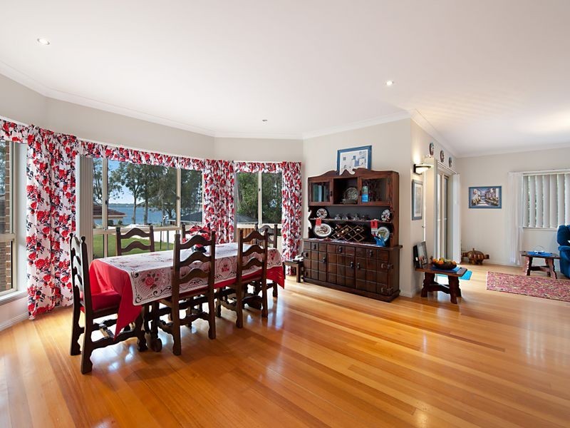 Charmhaven NSW 2263