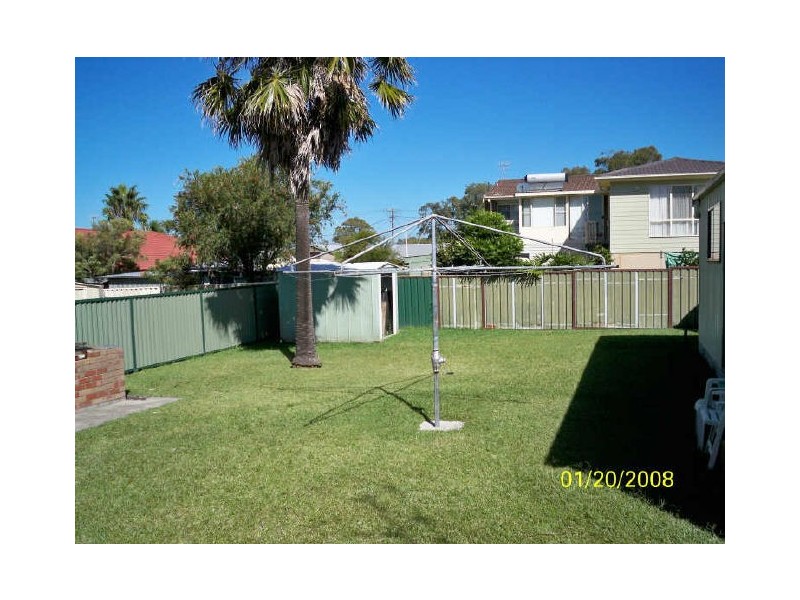 33 Second Avenue, Toukley NSW 2263