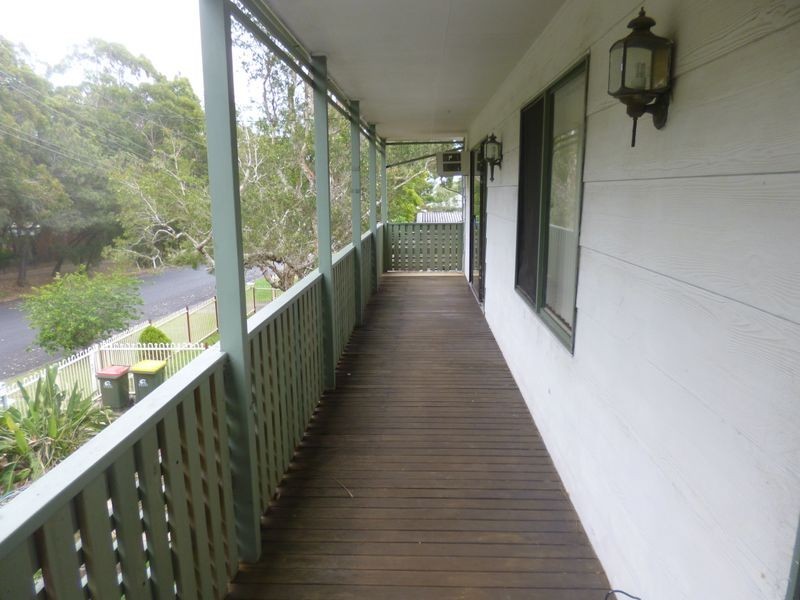 18 Oleander Street, Canton Beach NSW 2263