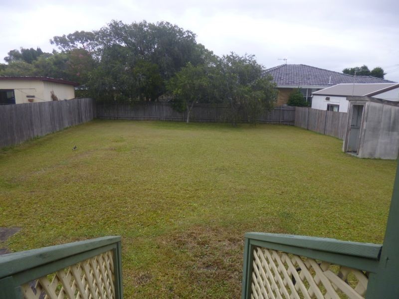4 Peel Street, Toukley NSW 2263