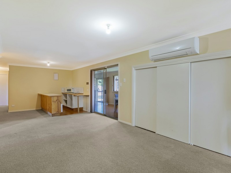 4 Lonsdale Close, Lake Haven NSW 2263