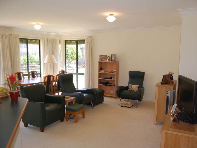 10 Plane Tree Circuit, Woongarrah NSW 2259