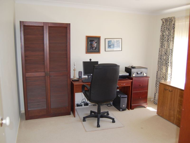 10 Plane Tree Circuit, Woongarrah NSW 2259