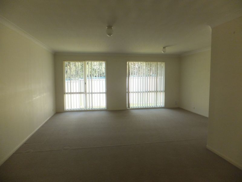 11 Yengo Drive, Woongarrah NSW 2259