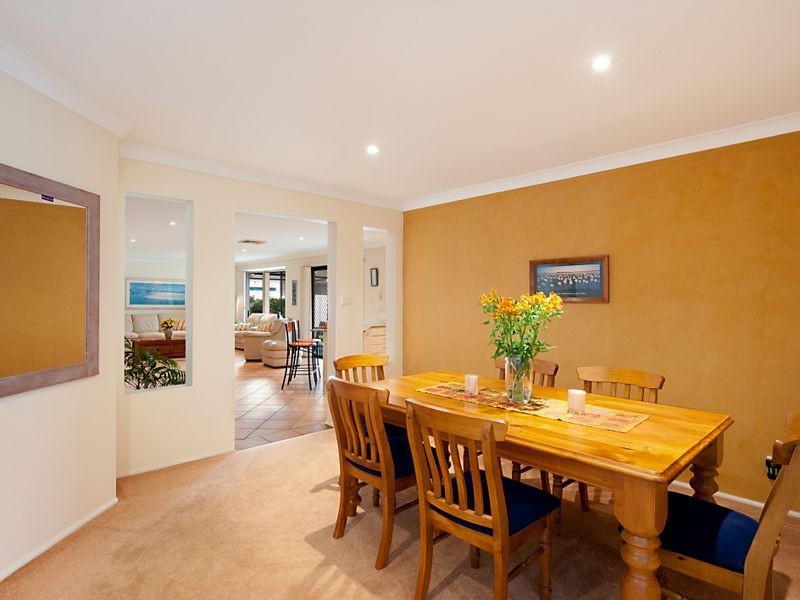 10 Landhaven Avenue, Blue Haven NSW 2262