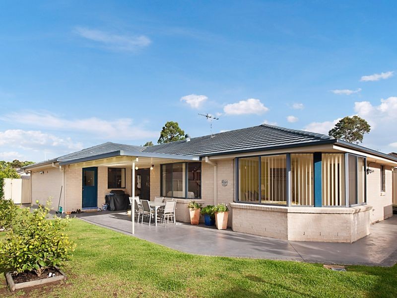 10 Landhaven Avenue, Blue Haven NSW 2262