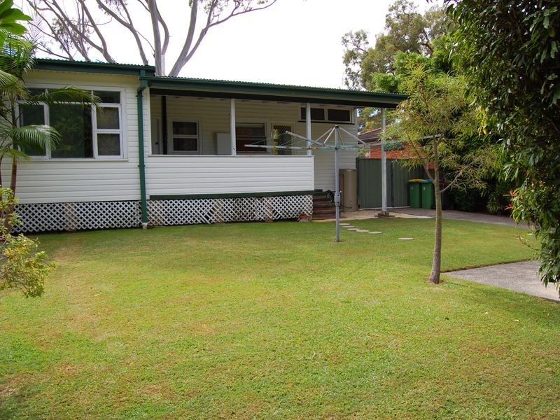 25 Sixth Avenue, Toukley NSW 2263