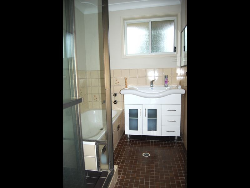 2/25 Kalulah Avenue, Gorokan NSW 2263