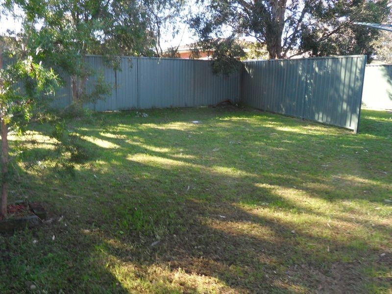 10 Sixth Avenue, Toukley NSW 2263