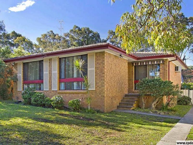 69 Hughes Avenue, Kanwal NSW 2259